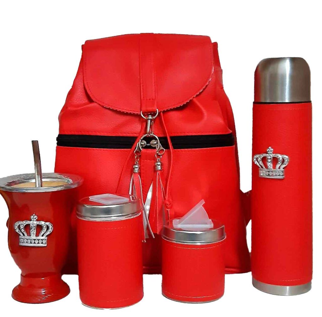Set de mate con mochila color rojo con mate corona estilo Aylen